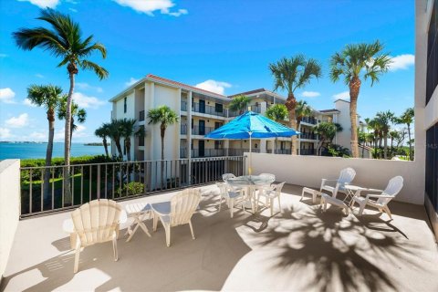 Copropriété à vendre à Englewood, Floride: 2 chambres, 99.41 m2 № 2418498 - photo 3