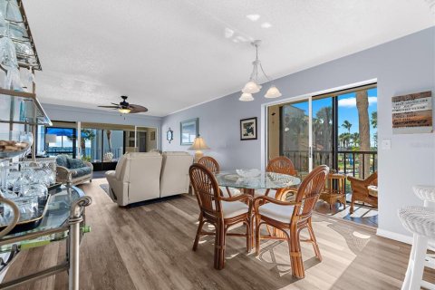 Copropriété à vendre à Englewood, Floride: 2 chambres, 99.41 m2 № 2418498 - photo 10