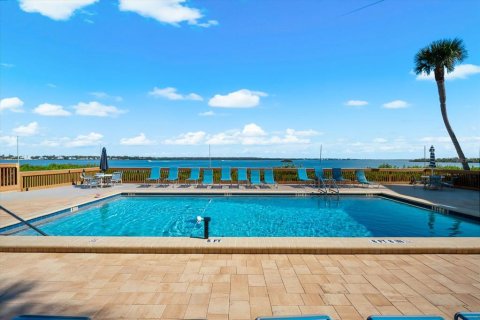 Copropriété à vendre à Englewood, Floride: 2 chambres, 99.41 m2 № 2418498 - photo 30