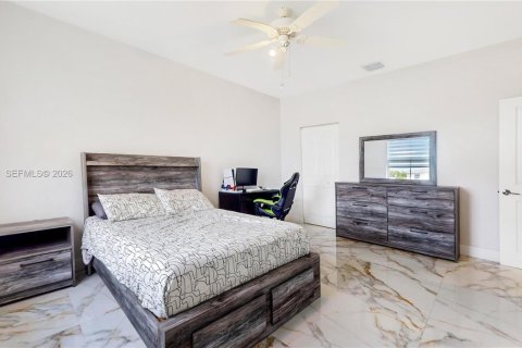 Villa ou maison à vendre à Homestead, Floride: 5 chambres, 321.07 m2 № 2154477 - photo 28