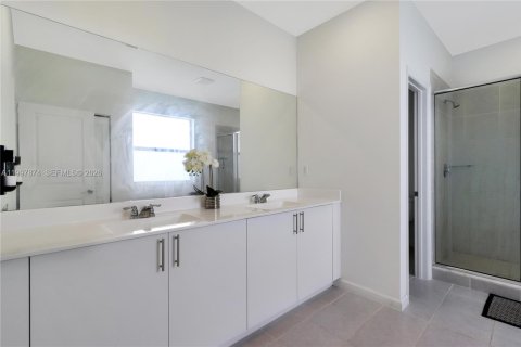 Villa ou maison à vendre à Homestead, Floride: 5 chambres, 321.07 m2 № 2154477 - photo 20