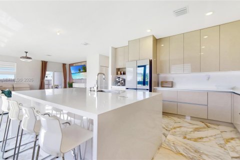 Villa ou maison à vendre à Homestead, Floride: 5 chambres, 321.07 m2 № 2154477 - photo 11