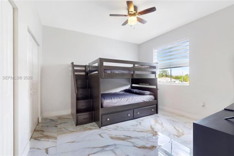 Villa ou maison à vendre à Homestead, Floride: 5 chambres, 321.07 m2 № 2154477 - photo 29