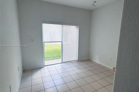 Condominio en alquiler en Homestead, Florida, 3 dormitorios, 98.48 m2 № 1975569 - foto 10