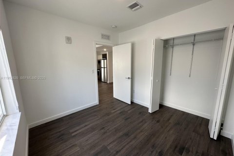 Снять в аренду квартиру в Майами-Бич, Флорида 1 спальня, 44.78м2, № 2025491 - фото 5