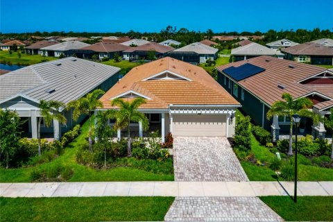 House in Sarasota, Florida 2 bedrooms, 214.23 sq.m. № 1871111 - photo 2