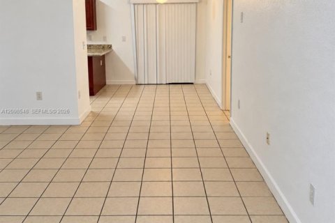 Condo in Homestead, Florida, 2 bedrooms  № 2393246