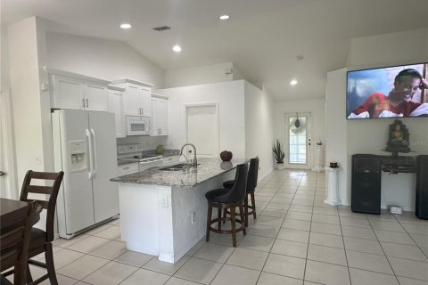 House in Lehigh Acres, Florida 4 bedrooms, 176.42 sq.m. № 1803362 - photo 23
