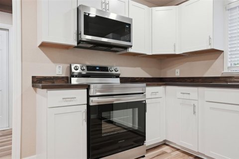 Купить виллу или дом в Бруксвилл, Флорида 9 комнат, 133.78м2, № 2151481 - фото 22