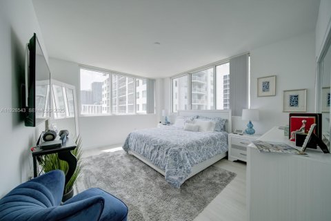 Купить кондоминиум в Майами, Флорида 2 спальни, 98.29м2, № 1986475 - фото 22