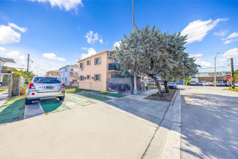 Immobilier commercial à vendre à Hialeah, Floride: 329.25 m2 № 2055436 - photo 16