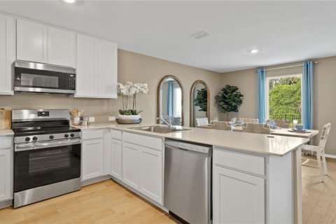 Villa ou maison à vendre à Edgewater, Floride: 4 chambres, 168.25 m2 № 2320950 - photo 18