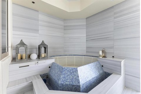 Condo in Sunny Isles Beach, Florida, 3 bedrooms  № 2021291 - photo 6