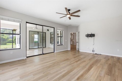 Casa en venta en Wesley Chapel, Florida, 5 dormitorios, 331.75 m2 № 2305077 - foto 26
