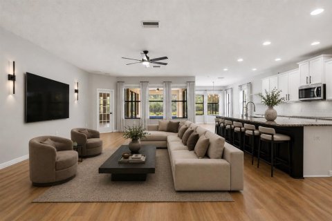 Casa en venta en Wesley Chapel, Florida, 5 dormitorios, 331.75 m2 № 2305077 - foto 5