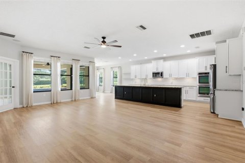 Casa en venta en Wesley Chapel, Florida, 5 dormitorios, 331.75 m2 № 2305077 - foto 17