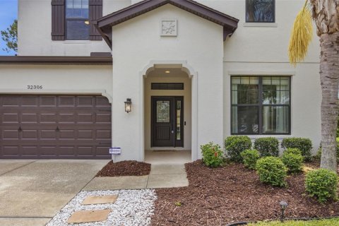Casa en venta en Wesley Chapel, Florida, 5 dormitorios, 331.75 m2 № 2305077 - foto 11