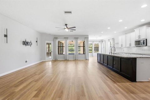 Casa en venta en Wesley Chapel, Florida, 5 dormitorios, 331.75 m2 № 2305077 - foto 16
