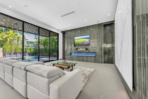 Casa en venta en Fort Lauderdale, Florida, 5 dormitorios, 530.29 m2 № 2082896 - foto 27