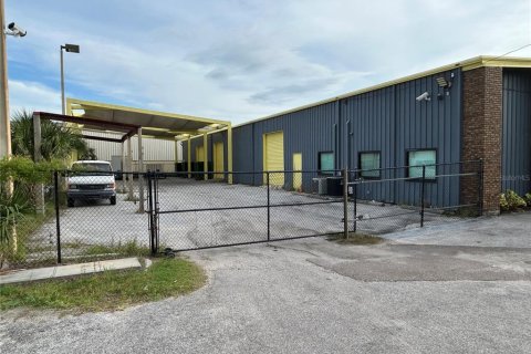 Propiedad comercial en venta en Oldsmar, Florida, 655.52 m2 № 1884916 - foto 3