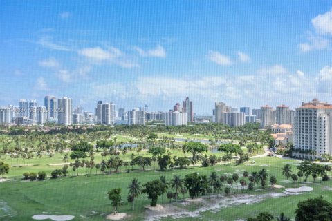 Condo in Aventura, Florida, 2 bedrooms № 2088910 - photo 4