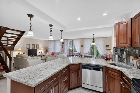 Condominio en venta en Doral, Florida, 2 dormitorios, 132.2 m2 № 2039129 - foto 15