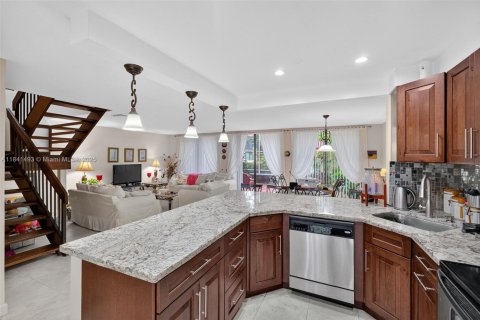 Condominio en venta en Doral, Florida, 2 dormitorios, 132.2 m2 № 2039129 - foto 6