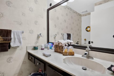 Condominio en venta en Doral, Florida, 2 dormitorios, 132.2 m2 № 2039129 - foto 9