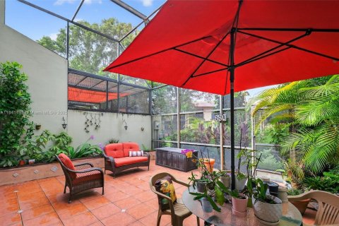 Condominio en venta en Doral, Florida, 2 dormitorios, 132.2 m2 № 2039129 - foto 27