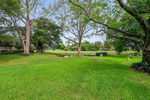 Condominio en venta en Doral, Florida, 2 dormitorios, 132.2 m2 № 2039129 - foto 29