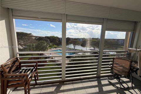 Condominio en Coconut Creek, Florida, 2 dormitorios  № 2079356