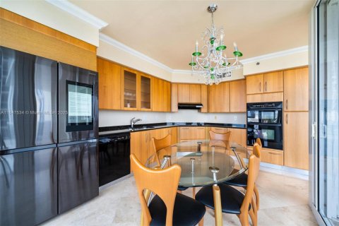 Copropriété à louer à Sunny Isles Beach, Floride: 3 chambres, 226.68 m2 № 1926695 - photo 14