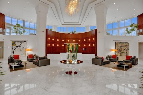 Copropriété à louer à Sunny Isles Beach, Floride: 3 chambres, 226.68 m2 № 1926695 - photo 9