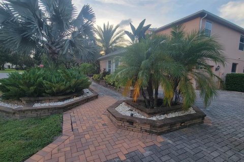 Casa en venta en Apopka, Florida, 4 dormitorios, 354.14 m2 № 1876080 - foto 13