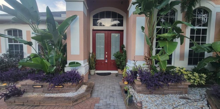 Casa en Apopka, Florida 4 dormitorios, 354.14 m2 № 1876080