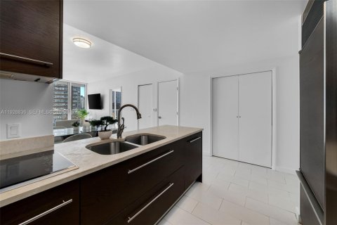Купить кондоминиум в Майами, Флорида 2 спальни, 88.54м2, № 2039757 - фото 19