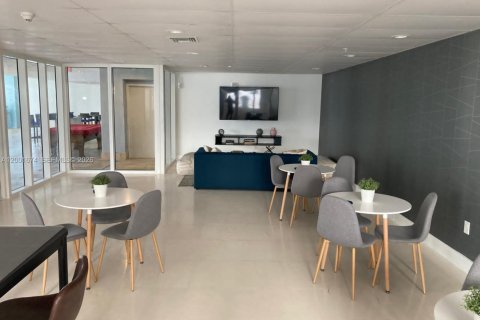 Снять в аренду кондоминиум в Майами, Флорида 1 спальня, 58.53м2, № 2065856 - фото 21