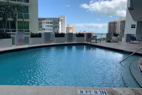 Снять в аренду кондоминиум в Майами, Флорида 1 спальня, 58.53м2, № 2065856 - фото 24