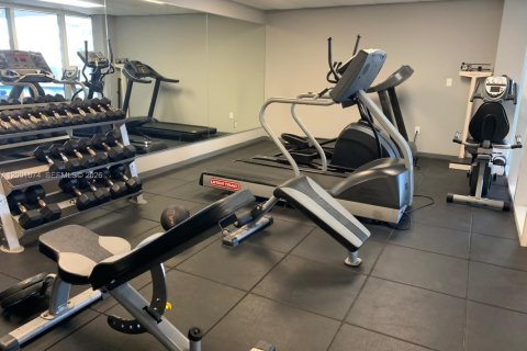 Снять в аренду кондоминиум в Майами, Флорида 1 спальня, 58.53м2, № 2065856 - фото 20