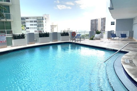 Снять в аренду кондоминиум в Майами, Флорида 1 спальня, 58.53м2, № 2065856 - фото 28