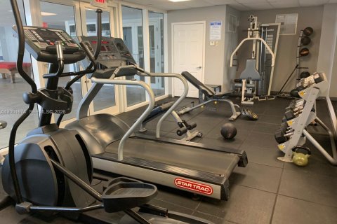 Снять в аренду кондоминиум в Майами, Флорида 1 спальня, 58.53м2, № 2065856 - фото 22