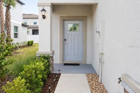 Adosado en venta en Zephyrhills, Florida, 2 dormitorios, 143.16 m2 № 2149632 - foto 2