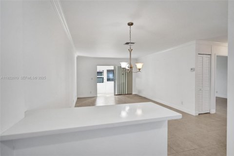 Casa en venta en West Palm Beach, Florida, 1 dormitorio, 61.5 m2 № 1983667 - foto 25