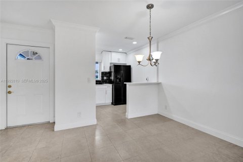 Casa en venta en West Palm Beach, Florida, 1 dormitorio, 61.5 m2 № 1983667 - foto 16