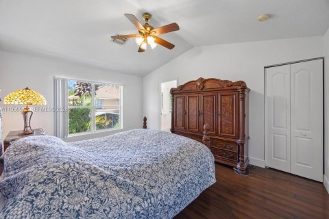 Townhouse in Royal Palm Beach, Florida 3 bedrooms, 148.46 sq.m. № 2007414 - photo 16