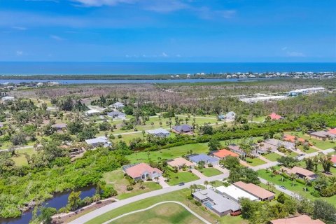 House in Placida, Florida 4 bedrooms, 292.64 sq.m. № 1805429 - photo 3