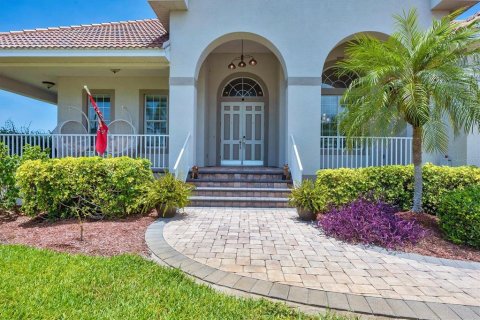 House in Placida, Florida 4 bedrooms, 292.64 sq.m. № 1805429 - photo 8