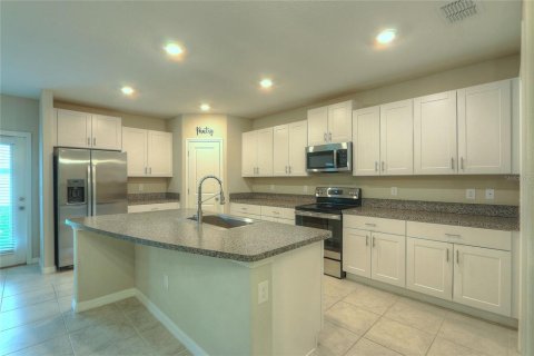 Villa ou maison à vendre à Tampa, Floride: 5 chambres, 210.33 m2 № 2221000 - photo 10