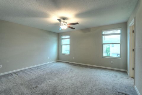 Villa ou maison à vendre à Tampa, Floride: 5 chambres, 210.33 m2 № 2221000 - photo 25