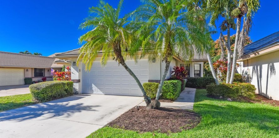 Casa en Port St. Lucie, Florida 2 dormitorios, 154.87 m2 № 2415749